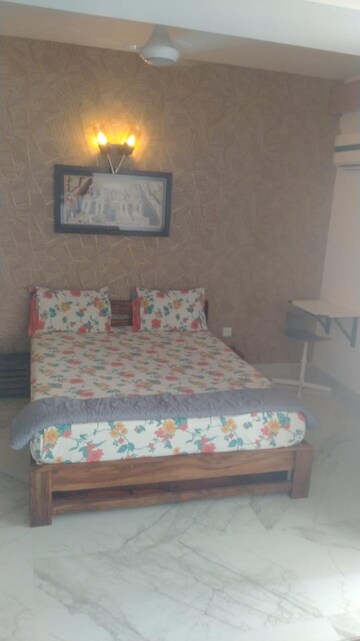 Bedroom in 1 RK Independent House at Vibhuti Khand – for Rent