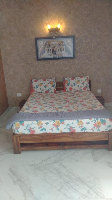 Bedroom in 1 RK Independent House at Vibhuti Khand – for Rent