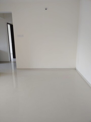 Room in 2 BHK Apartment at Blue 27th Avenue, Bavdhan – for Rent