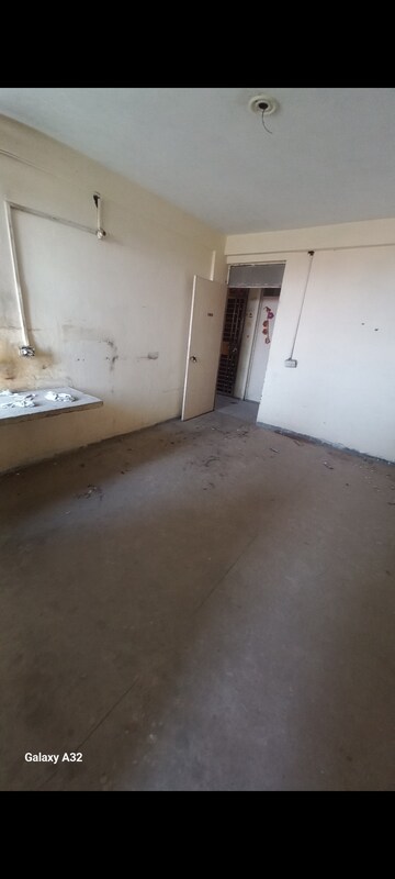 Room in 1 RK Builder Floor at Shiv Sai Park Apartments, Sector 87 – for Sale