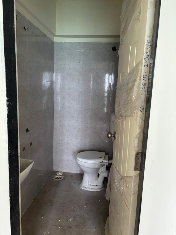 Bathroom, labdhi-seabreeze 1 Bedroom 369 Sq.Ft. Apartment In Wadala Mumbai 9140823