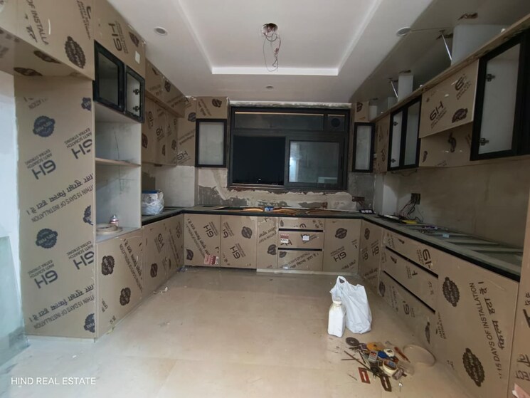 Kitchen, shanti kunj 3 Bedroom 160 Sq.Yd. Builder Floor In Shanti Kunj Delhi 9140980