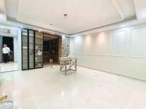 Room in 3 BHK Builder Floor at Shanti Kunj – for Sale