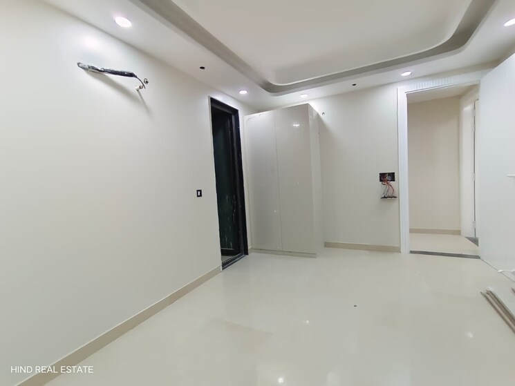 Room, shanti kunj 3 Bedroom 160 Sq.Yd. Builder Floor In Shanti Kunj Delhi 9140980