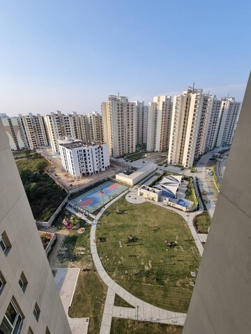 2 BHK Apartment For Rent in Shalimar One World Whispering Woods, Gomti Nagar