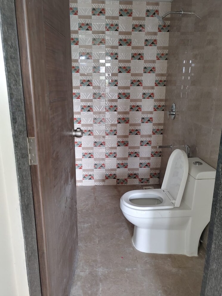Bathroom, blue-27th-avenue 3 Bedroom 1500 Sq.Ft. Apartment In Bavdhan Pune 9140831