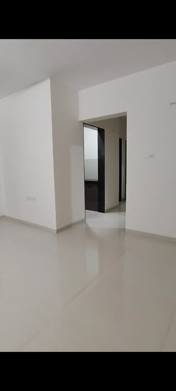 Room in 2 BHK Apartment at Acme Ozone, Manpada – for Rent