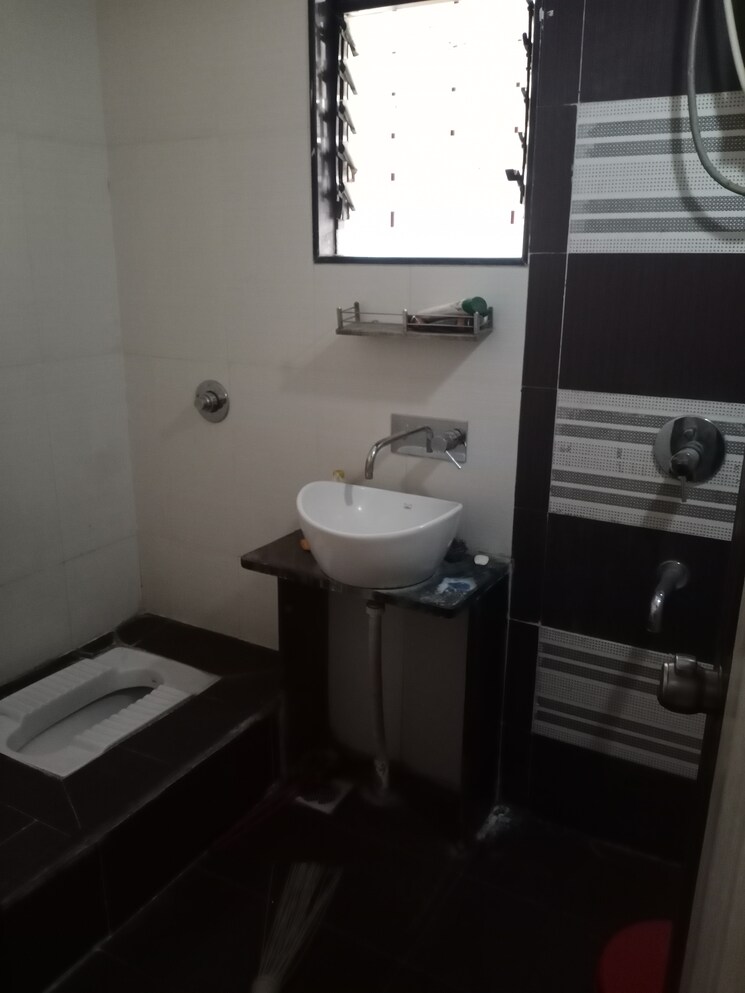 Bathroom, goel-ganga-bhagyoday 2 Bedroom 1100 Sq.Ft. Apartment In Sinhagad Pune 9140842