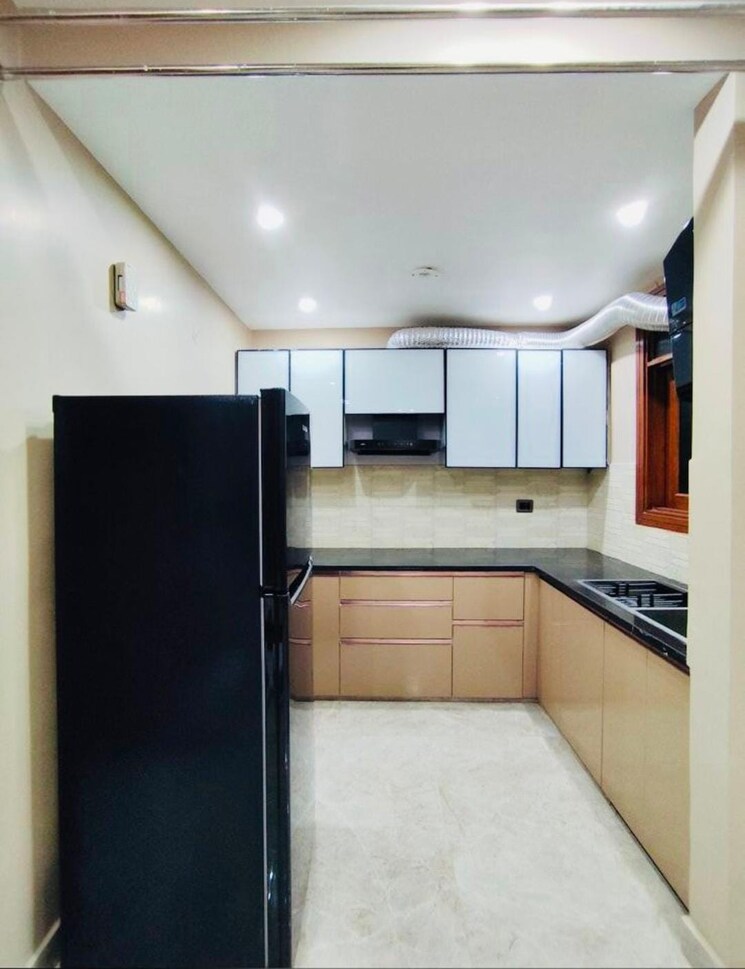 Kitchen, vasant kunj 3 Bedroom 1350 Sq.Ft. Builder Floor In Vasant Kunj Delhi 9140994