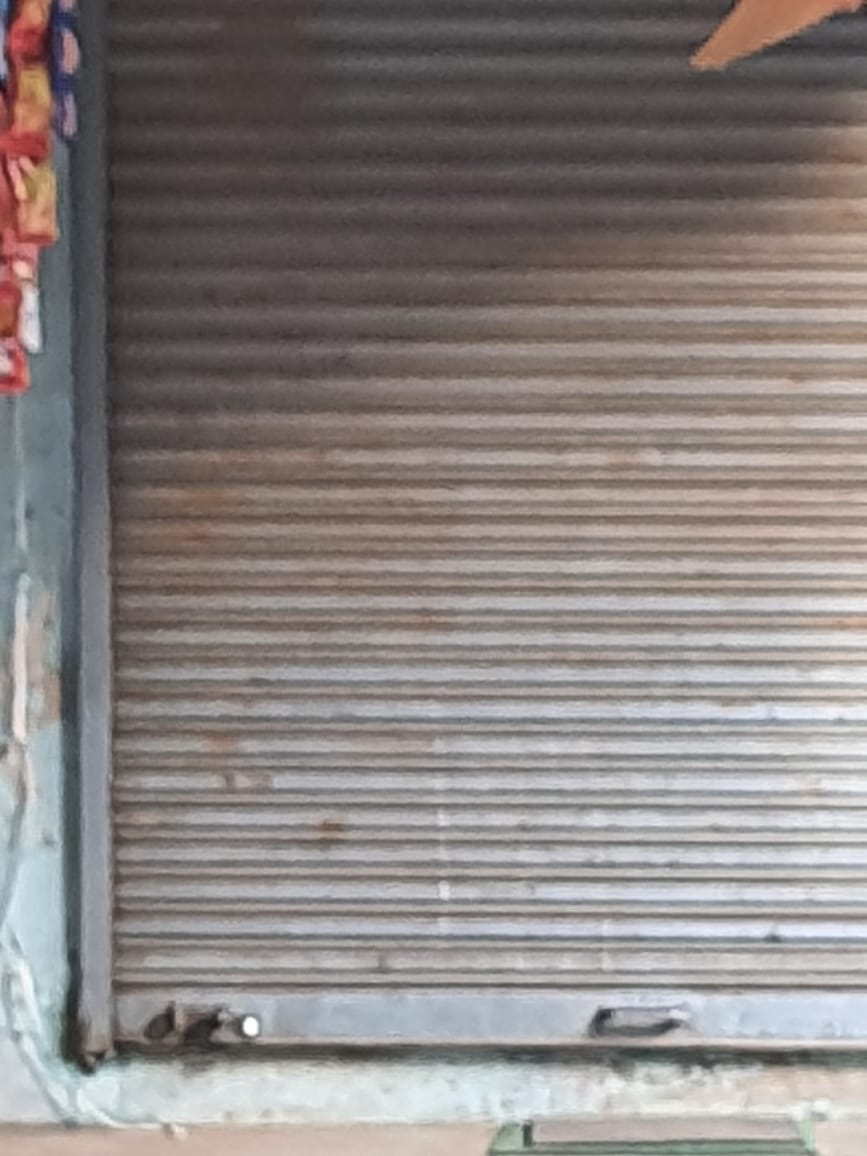 Retail Shop For Rent in Vesu