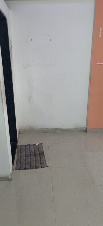 Room in 1 BHK Apartment at Gopal Krishna Sankul, Naigaon East – for Sale
