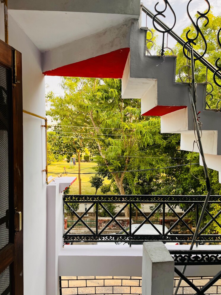 Balcony, gomti nagar 2 Bedroom 1250 Sq.Ft. Independent House In Gomti Nagar Lucknow 9141220