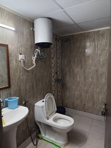 Bathroom in 2.5 BHK Apartment at Futec Gateway, Sector 75 – for Rent