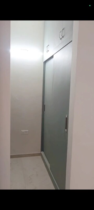 Furnished Amenities in 2.5 BHK Apartment at Smart World Gems, Sector 89 – for Rent