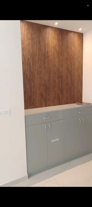 Furnished Amenities in 2.5 BHK Apartment at Smart World Gems, Sector 89 – for Rent