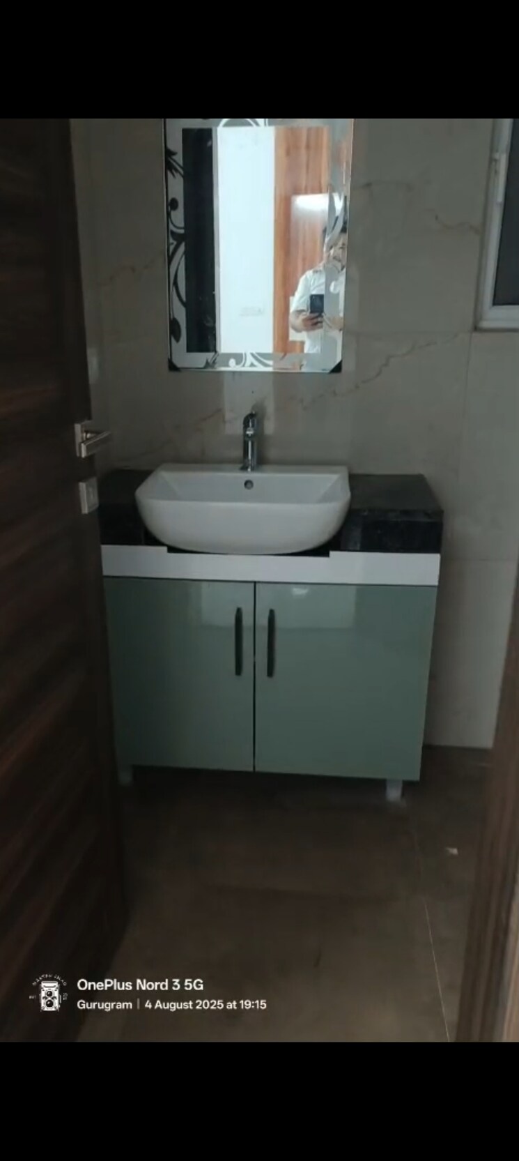 Bathroom, smart-world-gems 2.5 Bedroom 1103 Sq.Ft. Apartment In Sector 89 Gurgaon 9141362