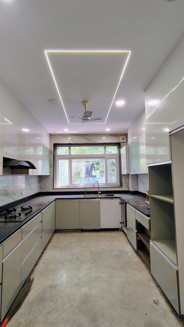 Kitchen in 3 BHK Builder Floor at Super Mart 1, Sector 27 – for Rent