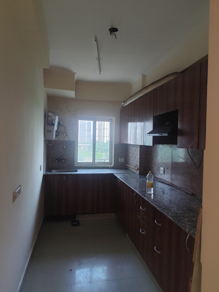 Kitchen, gardenia-gateway 3 Bedroom 1595 Sq.Ft. Apartment In Sector 75 Noida 9141469