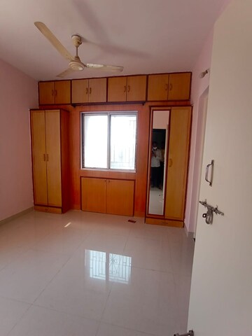 Room in 1 BHK Apartment at Kudale Patil Township, Vadgaon Budruk – for Sale