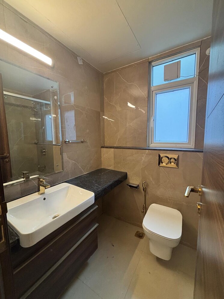 Attached Bathroom, smart-world-orchard 3 Bedroom 1680 Sq.Ft. Apartment In Sector 61 Gurgaon 9141498