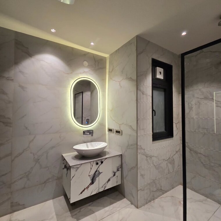 Bathroom, greater kailash ii 4 Bedroom 2700 Sq.Ft. Builder Floor In Greater Kailash ii Delhi 9141556