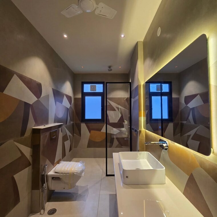 Team Area, greater kailash ii 4 Bedroom 2700 Sq.Ft. Builder Floor In Greater Kailash ii Delhi 9141556