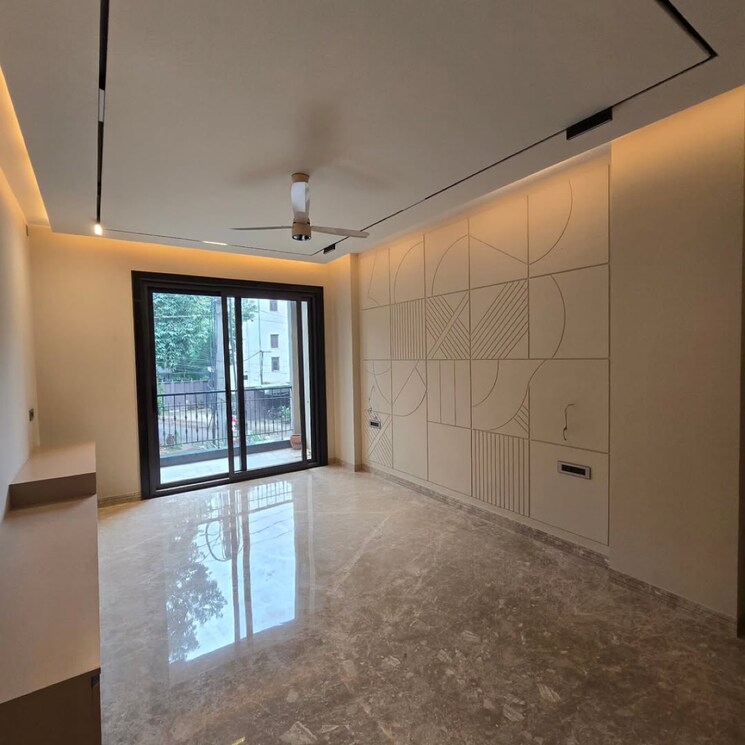 Room, greater kailash ii 4 Bedroom 2700 Sq.Ft. Builder Floor In Greater Kailash ii Delhi 9141556