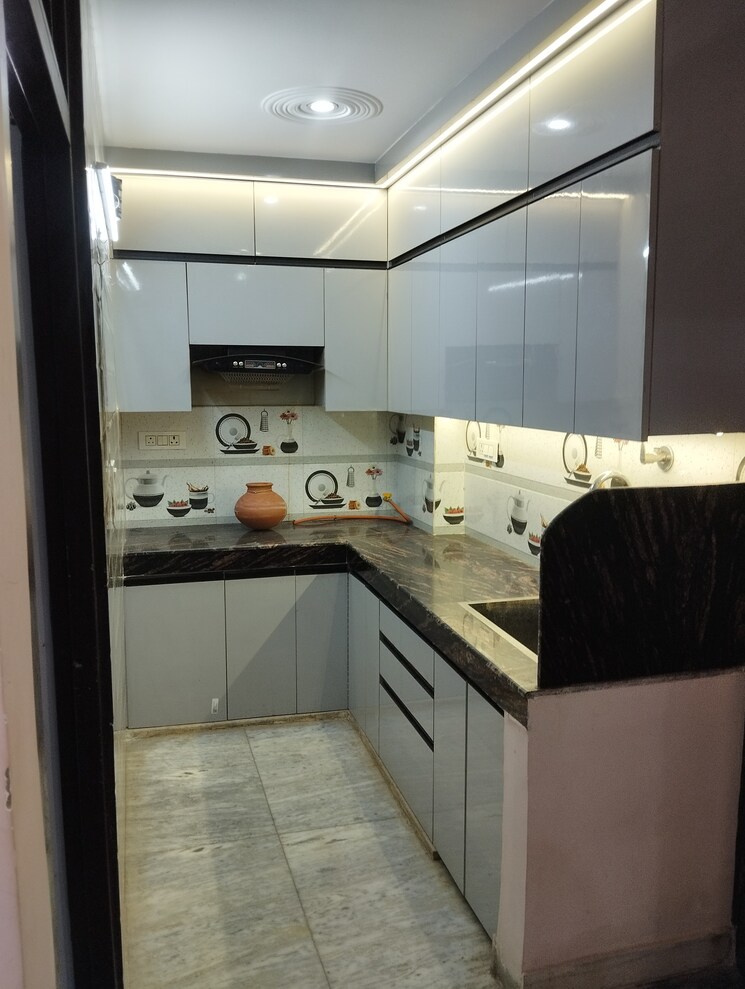 Kitchen, vipin garden 2 Bedroom 60 Acre Builder Floor In Vipin Garden Delhi 9141544