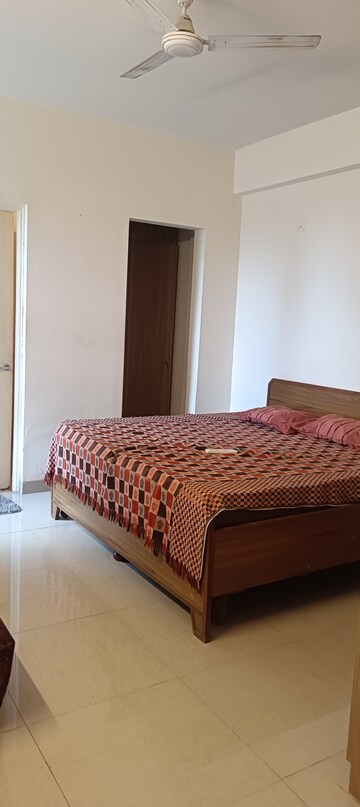 3.5 BHK Apartment For Rent in Emaar Emerald Estate, Sector 65