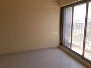 Room in 2 BHK Apartment at Prestige Residency Gardenia, Ghodbunder Road – for Rent