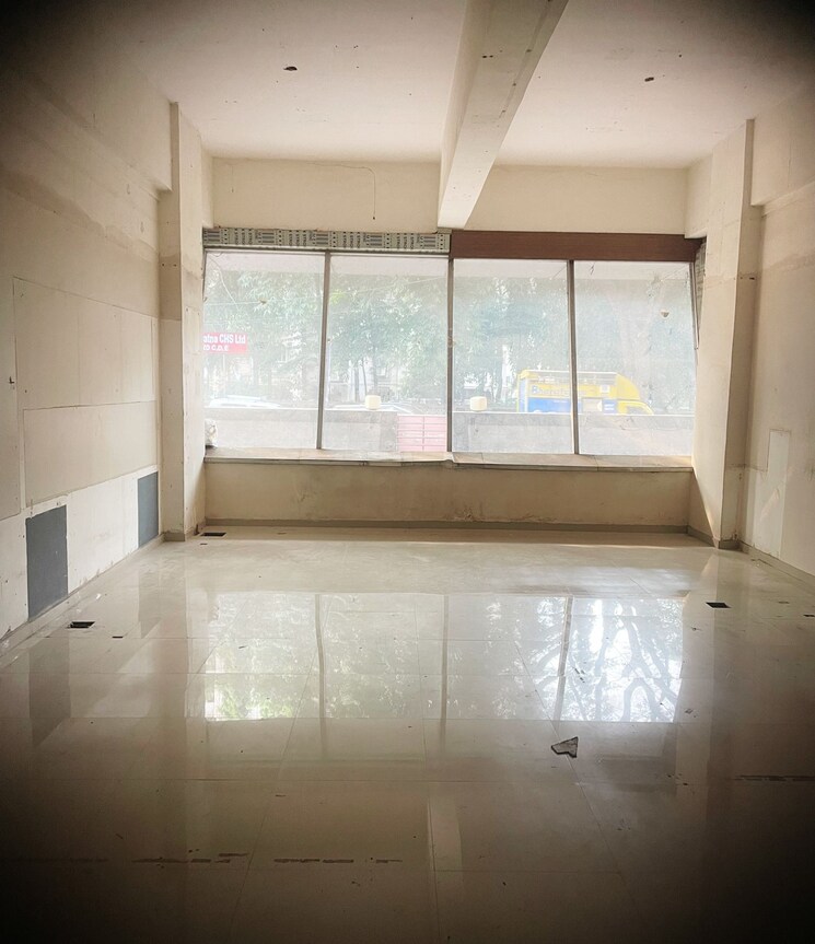 Room, heera-panna-shopping-centre Commercial Shop 324 Sq.Ft. In Powai Mumbai 9141560