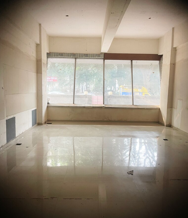 Room, heera-panna-shopping-centre Commercial Shop 324 Sq.Ft. In Powai Mumbai 9141560