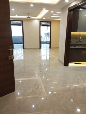 Room in 3 BHK Builder Floor at Vigyan Vihar – for Rent