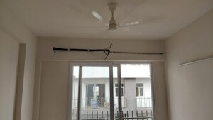 Building Lobby in 2.5 BHK Builder Floor at Smart World Gems, Sector 89 – for Sale