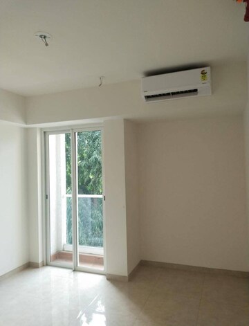 Bedroom in 2 BHK Apartment at Indiabulls One Indiabulls, Pokhran Road No Two – for Rent