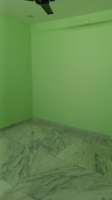 Room in 2 BHK Apartment at Banjara Hills – for Rent