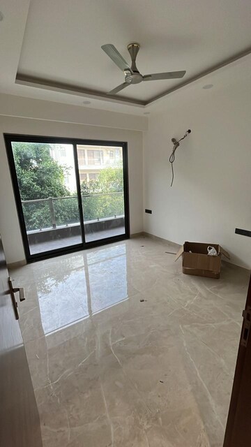 Room in 3 BHK Builder Floor at M3M Atrium, Sector 57 – for Rent