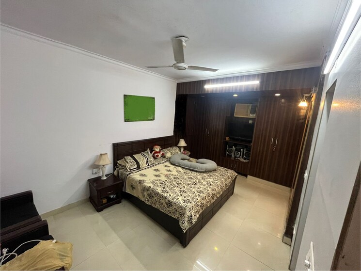 Room, vasant kunj 3 Bedroom 1500 Sq.Ft. Apartment In Vasant Kunj Delhi 9141749