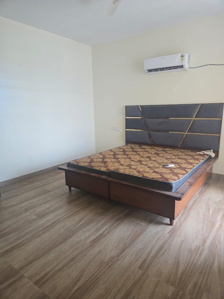 Bedroom, kharar road 3 Bedroom 1865 Sq.Ft. Apartment In Kharar Road Mohali 9141727