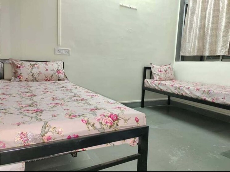 Bedroom, andheri east Pg For Boys & Girls In Andheri East 9141748