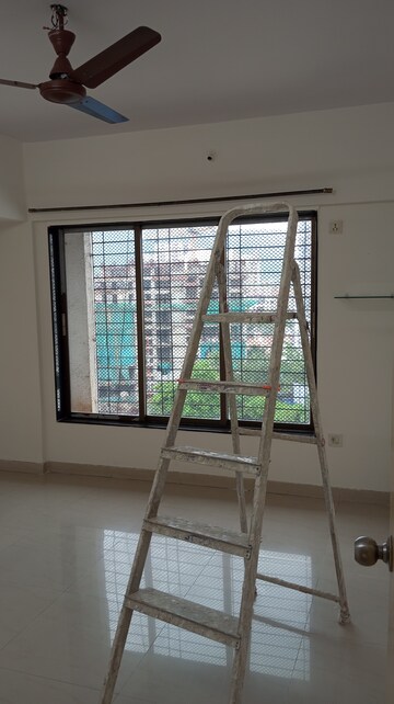 2 BHK Apartment For Sale in Nirlac Solitaire Tower, Manpada