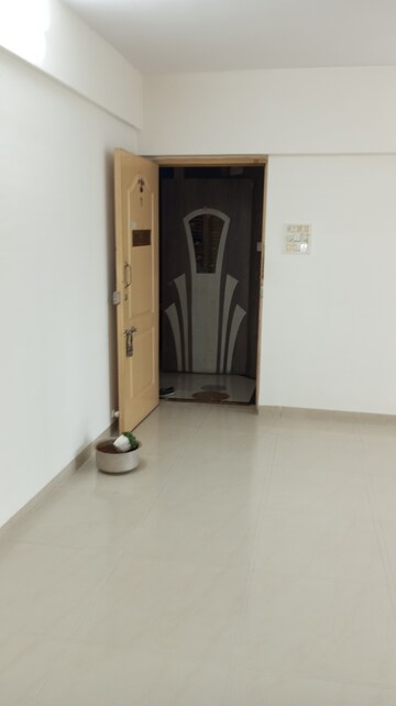 Furnished Amenities in 2 BHK Apartment at Nirlac Solitaire Tower, Manpada – for Sale