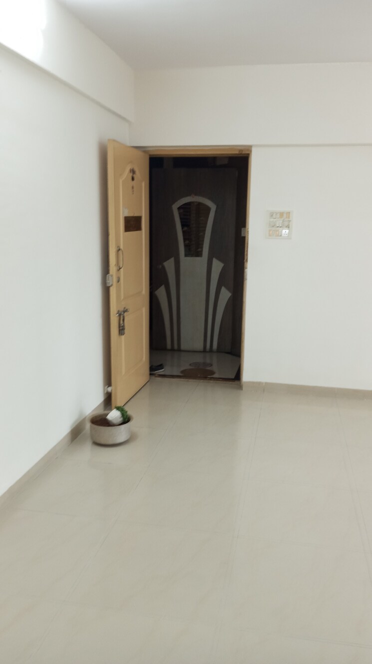 undefined, nirlac-solitaire-tower 2 Bedroom 700 Sq.Ft. Apartment In Manpada Thane 9141744