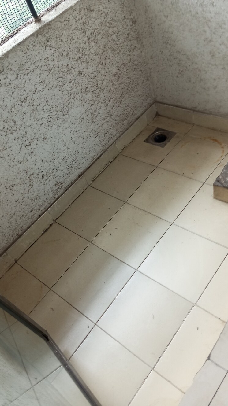 Bathroom, nirlac-solitaire-tower 2 Bedroom 700 Sq.Ft. Apartment In Manpada Thane 9141744