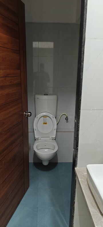 Bathroom in 1 BHK Apartment at Haware Amara, Vikhroli East – for Rent