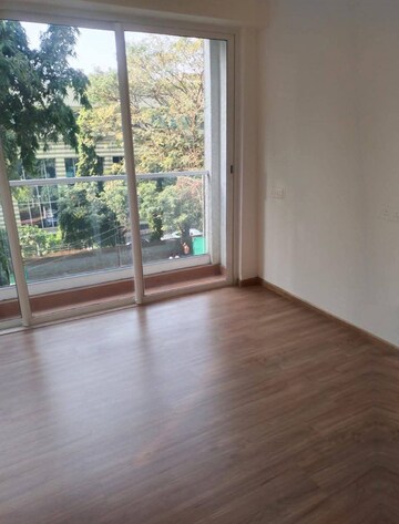 Bedroom in 2 BHK Apartment at Indiabulls One Indiabulls, Pokhran Road No Two – for Rent