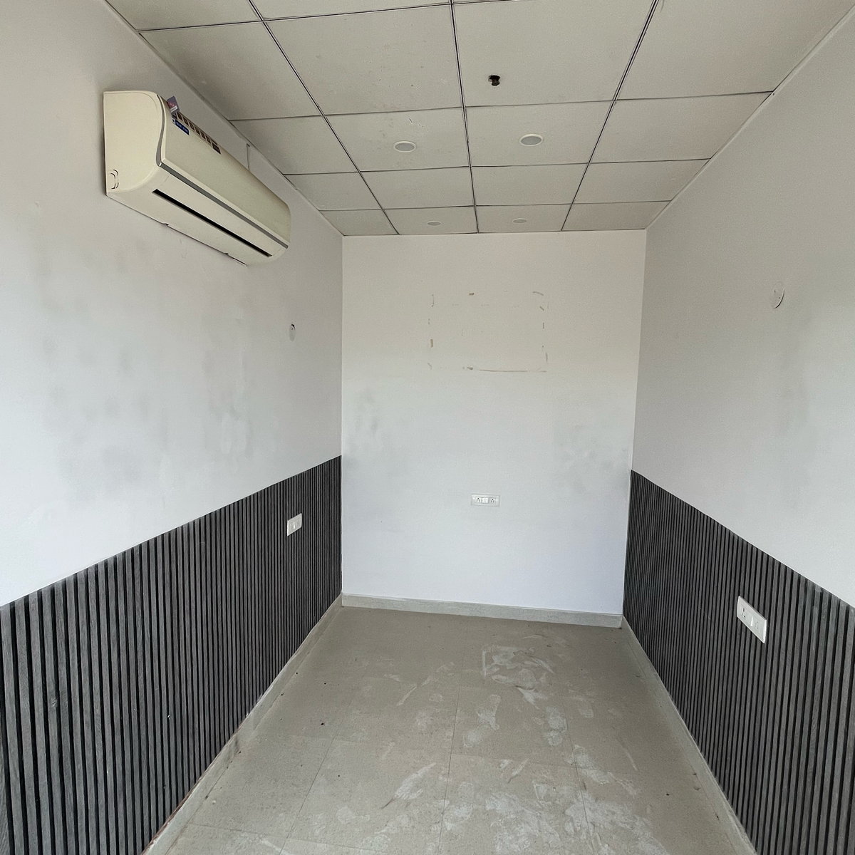Office Space For Sale in Puri 81 Business Hub