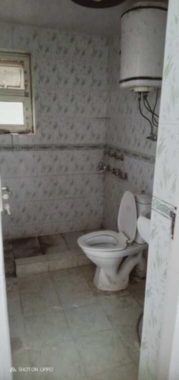 Bathroom in 3 BHK Apartment at DDA Rosewood Apartments, Vasant Kunj – for Rent
