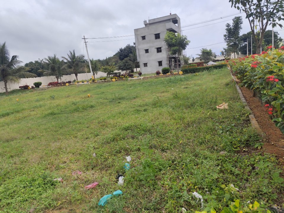 Plot For Sale in Kns Samrudhi Meadows