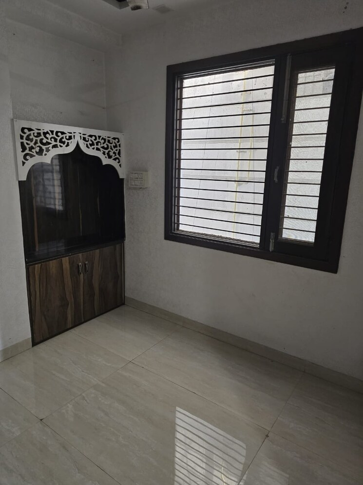 Room, niti khand i 3 Bedroom 1800 Sq.Ft. Apartment In Niti Khand I Ghaziabad 9142059